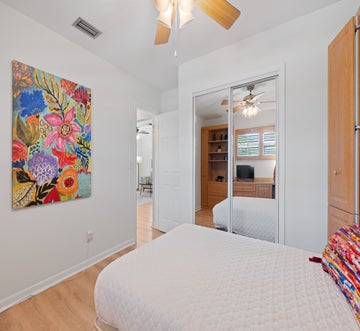 Beach Bungalow 2