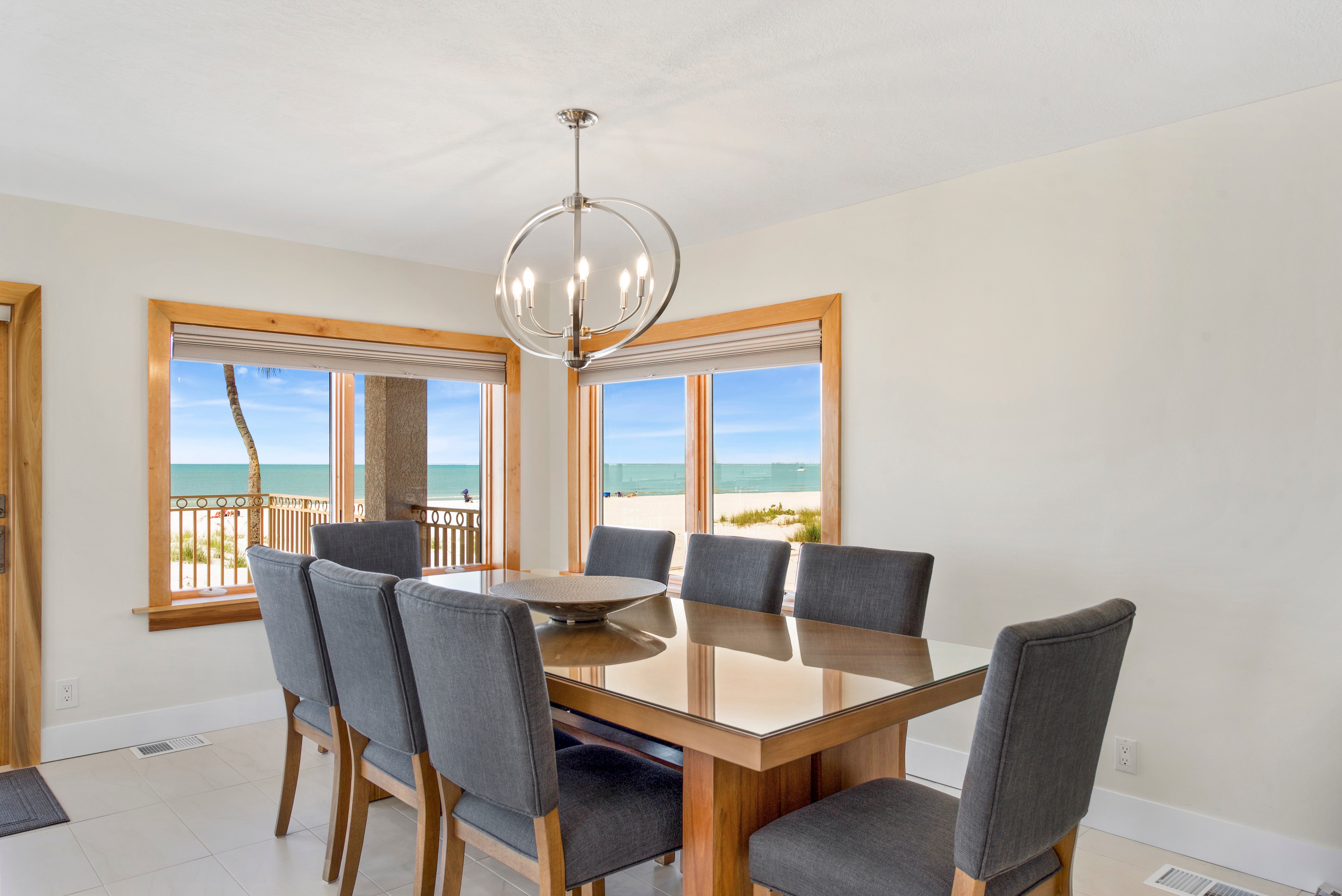 Dining area with view to Beach
