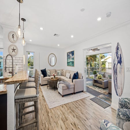 Coral Cove B
