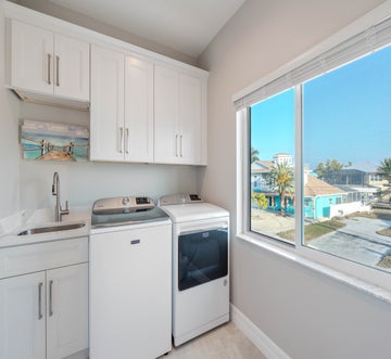 Shella Close To The Beach