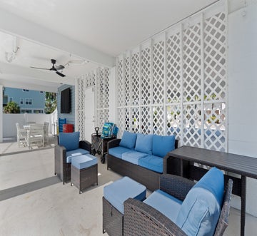 Pearl Street Retreat