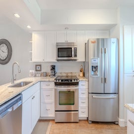 Beautifully Updated Kitchen!