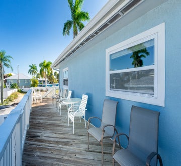 Blue Pearl Manor Upper