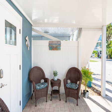 Blue Pearl Manor Lower