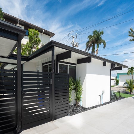 Curlew Beach Cottage