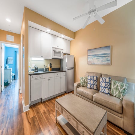 Harbour House 215