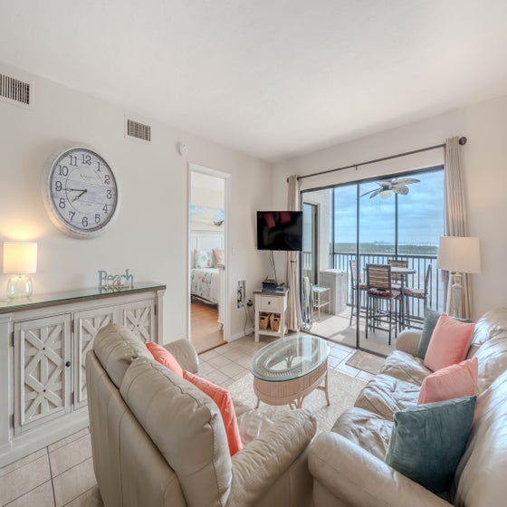 Welcome to Carlos Pointe #624!