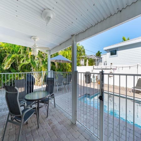 Blue Pearl Manor Lower