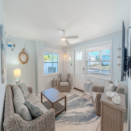 Blue Pearl Manor Lower