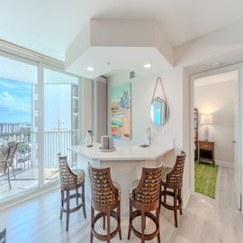 Breakfast nook- seats 4