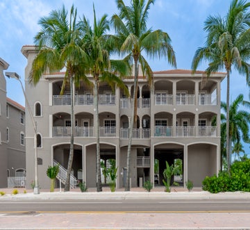 White Cap Condo B201