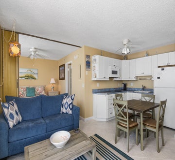 Estero Beach & Tennis 1004-A