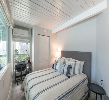 Curlew Beach Cottage