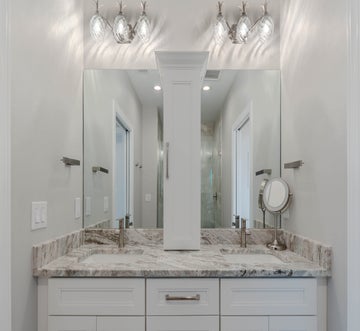 Shella Close To The Beach