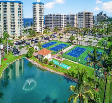 Estero Beach & Tennis Club-Penthouse 1A