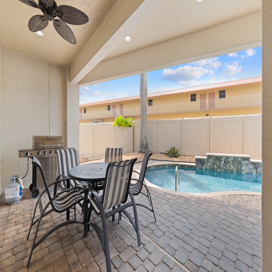Welcome to Casa Del Sol Breeze!