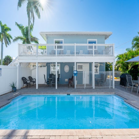 Blue Pearl Manor Lower