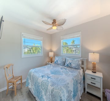 Blue Pearl Manor Upper