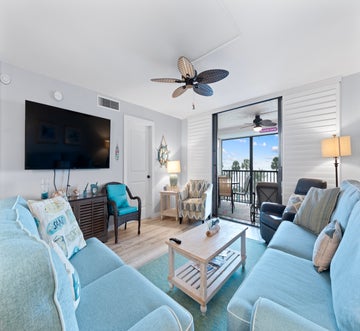 Caper Beach Club 313