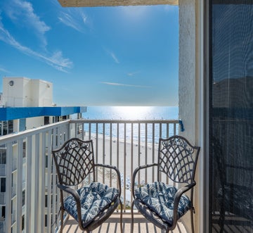 Estero Beach & Tennis Club-Penthouse 3A