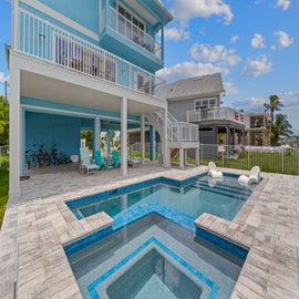 Stunning outdoor area, perfect for the whole family!
