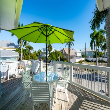 Blue Pearl Manor Upper