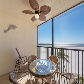 Welcome To Carlos Pointe 515-The Pelican Pad