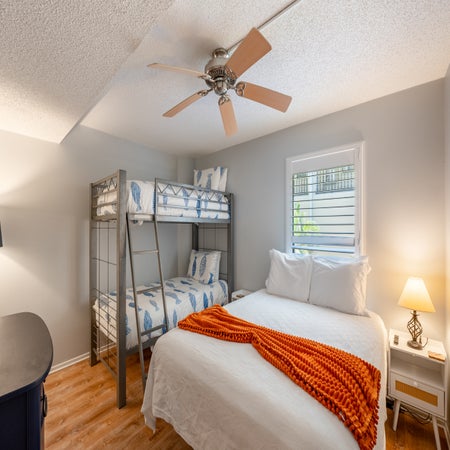 Santa Maria I #104- The Sunnyside