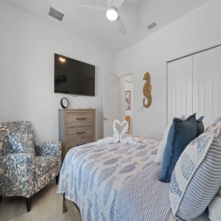 Pearl Street Retreat