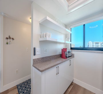 Carlos Pointe #515 - The Pelican Pad