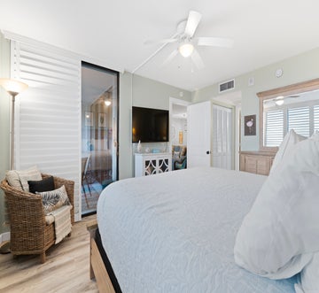 Caper Beach Club 313