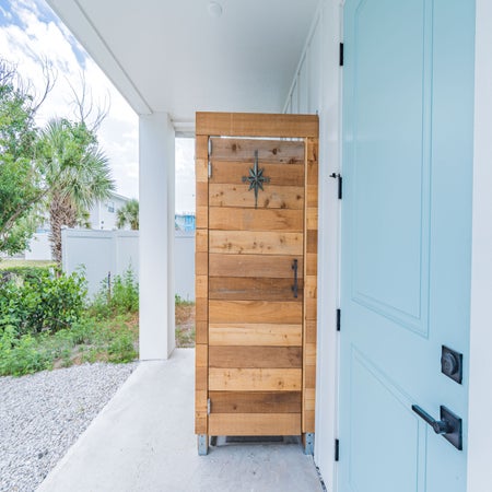 Premier Island Escape