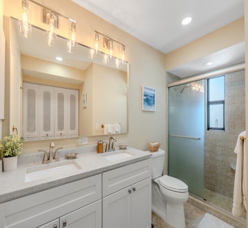 Island Winds Penthouse 1