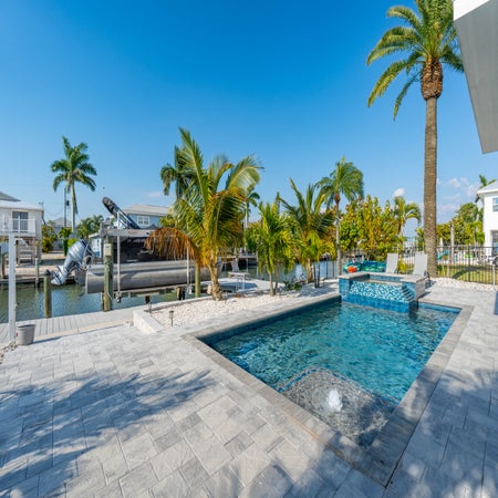 Shella Close To The Beach