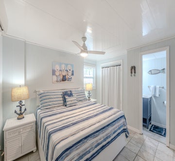 Blue Pearl Manor Lower