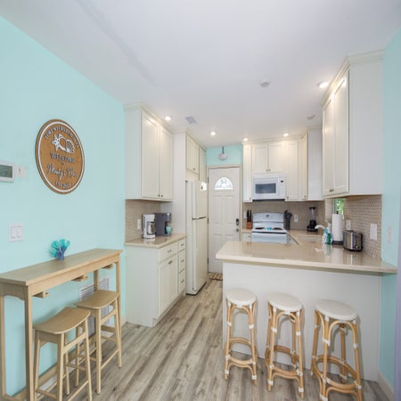 Vallie's Villa & Monty's Place