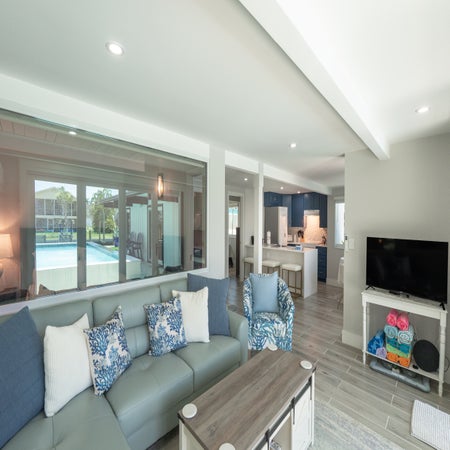 Curlew Beach Cottage