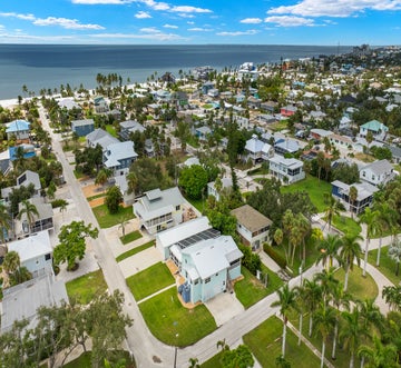 Beach Paradise Getaway