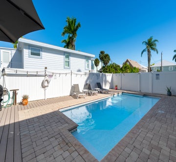 Blue Pearl Manor Lower