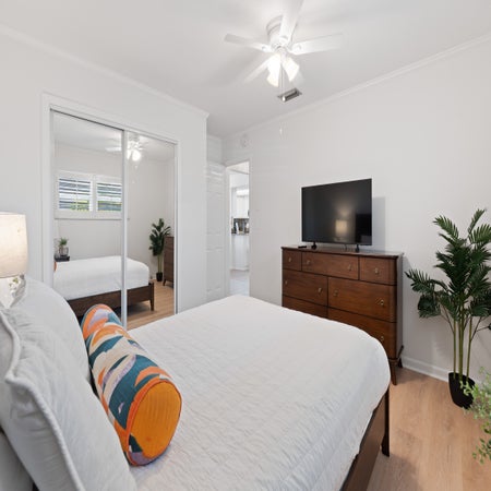 Beach Bungalow 2