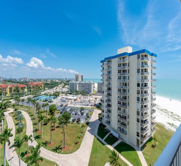 Estero Beach & Tennis 908-B