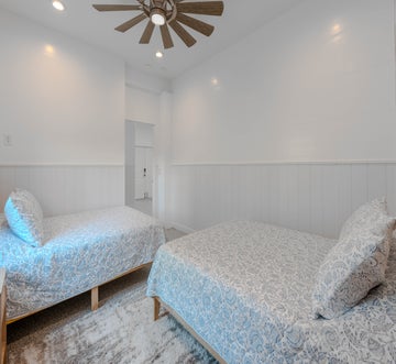 Shella Close To The Beach