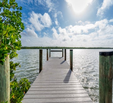 Sunshine Dock House
