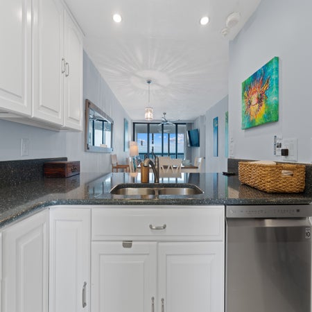 Sunset Condo #502