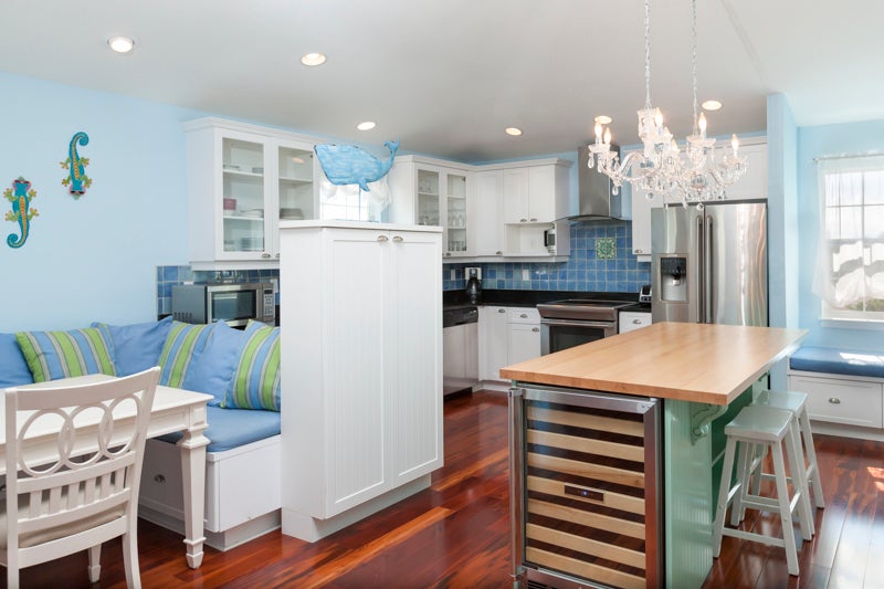 Kitchen/dining 2nd floor