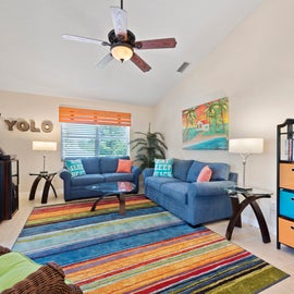 Vaulted ceiling Living Room with sleep sofa