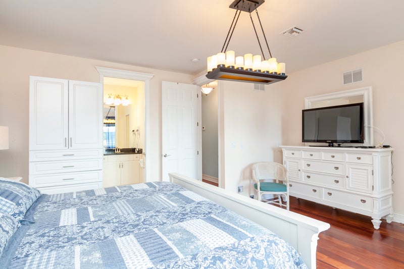 Primary King Bedroom ensuite master bathroom