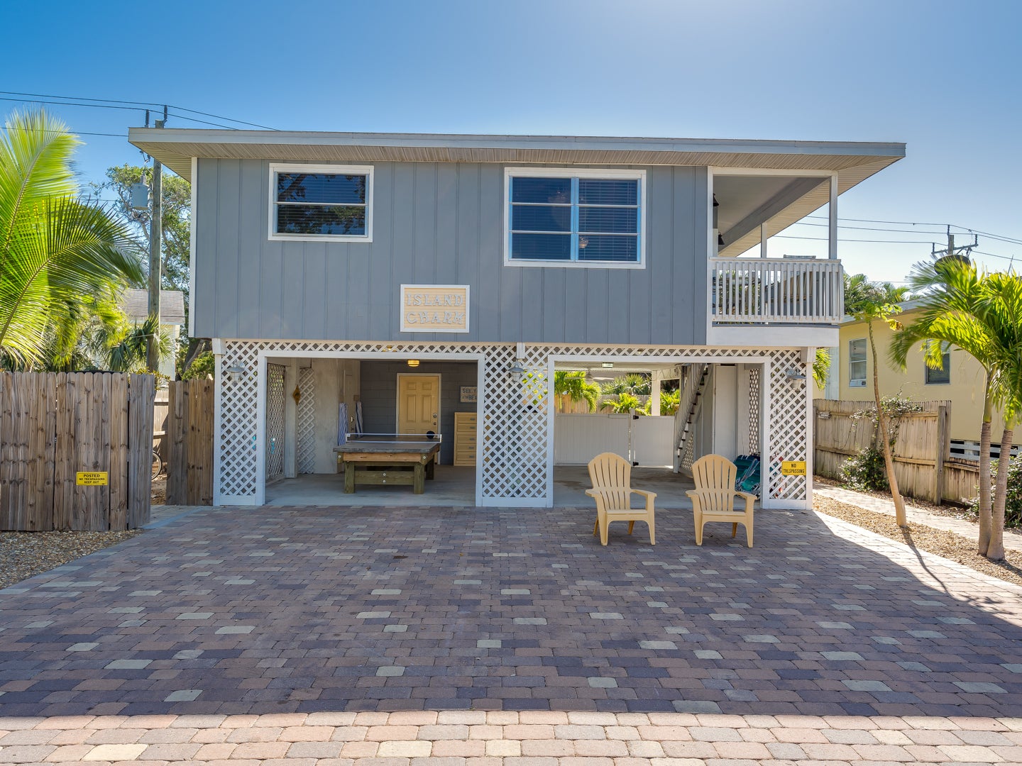 Come enjoy your stay at Island Charm!
