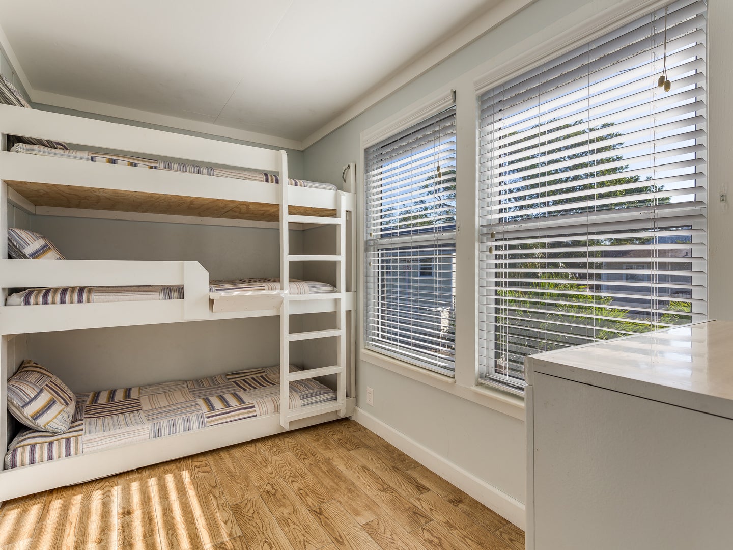 Triple Twin Bunk Guestroom